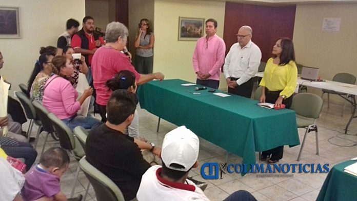 Padres y madres de familia exigen destituir a docente del Emsad 11 por amenazas y acoso a estudiantes