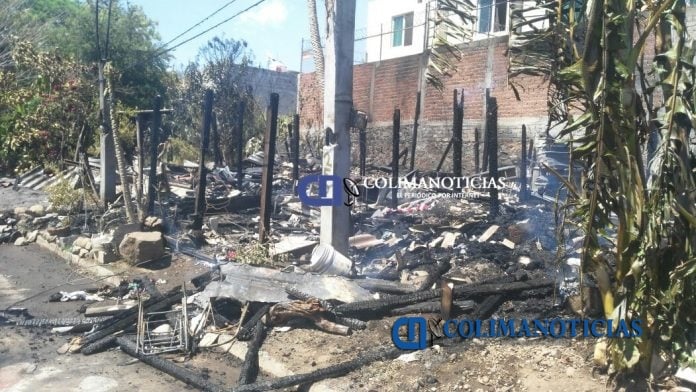 Se queman tres casas en la colonia Solidaridad de Villa de Álvarez2