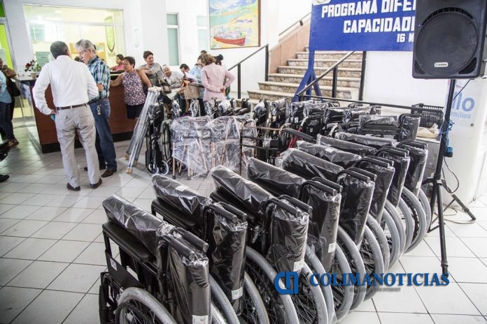 entregan sillas de rueda