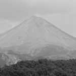 volcan de colima archivo gris