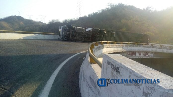Trailer volcado