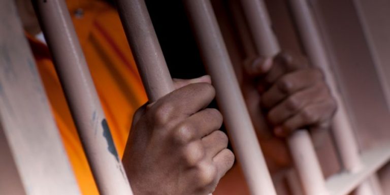 Detiene SSP a tres jóvenes por el delito de robo