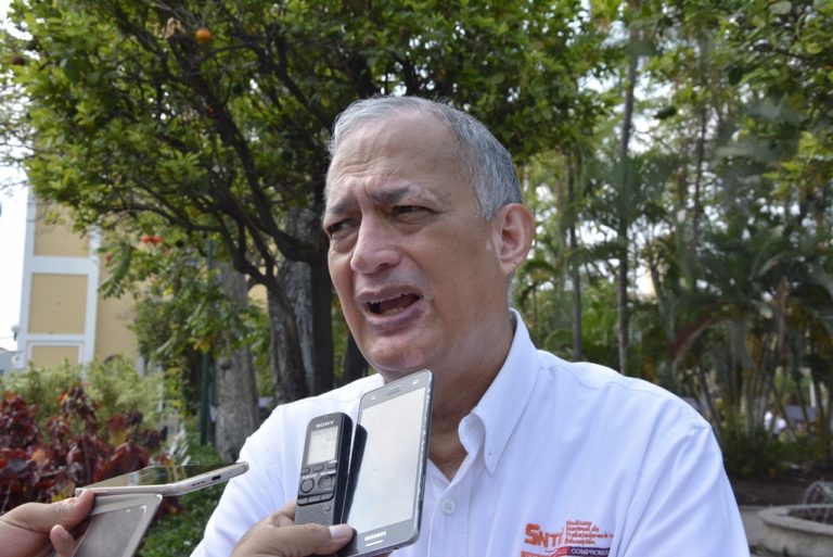 Secretario de Educación debe renunciar si tiene vergüenza: González