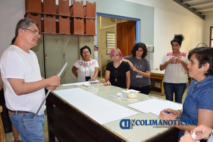 Inicia taller de -Procesos digitales y elaboración de libro de artista- (2)