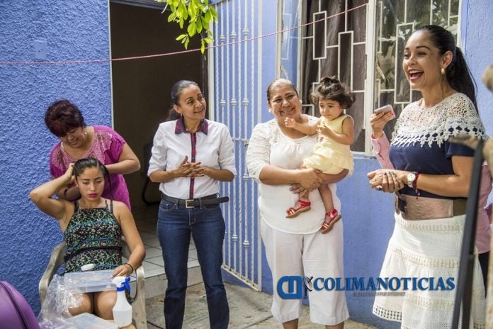 Apoya Gaby Benavides a mujeres de El Valle