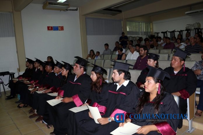Egresados de Facultad de Ciencias Marinas_a