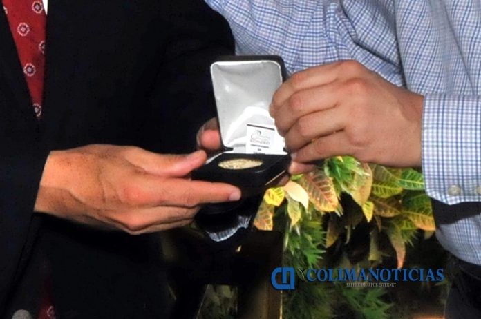 Medalla Miguel de la Madrid Castro