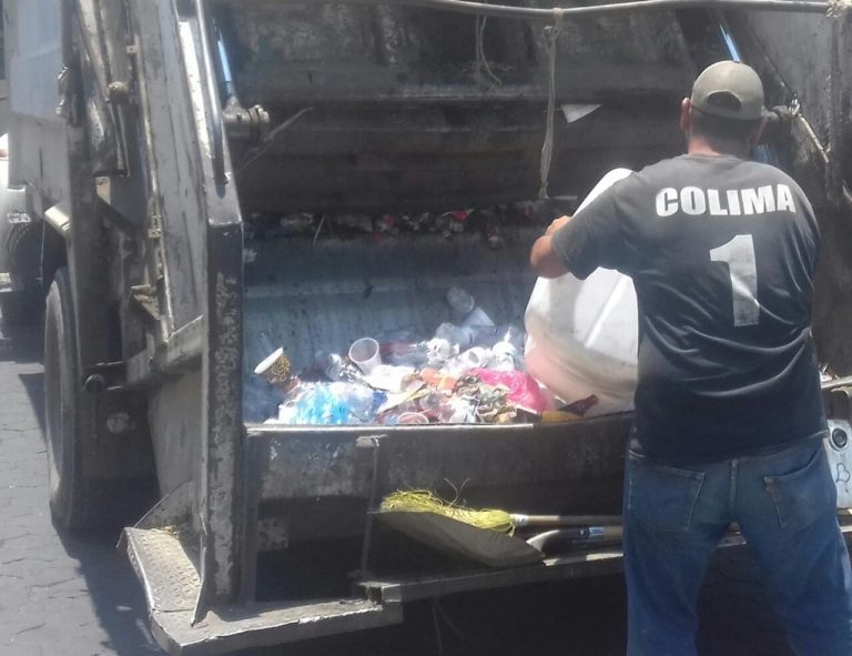 Denuncian vecinos de Lomas de Circunvalación falta de recolección de basura