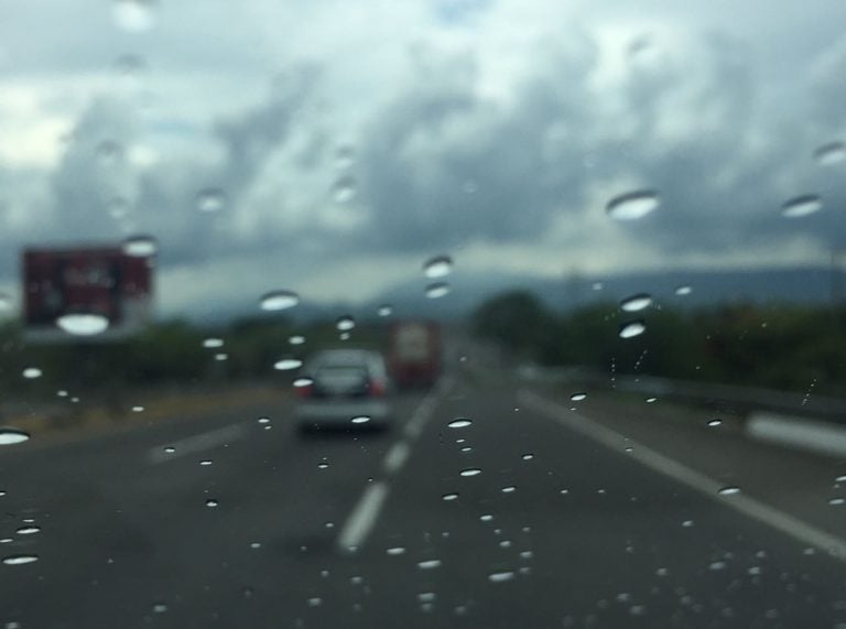 Ya está aquí el primer frente frío de la temporada; pronostican lluvias para Colima