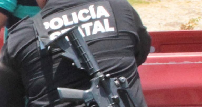 Detienen a tres por delitos contra la salud