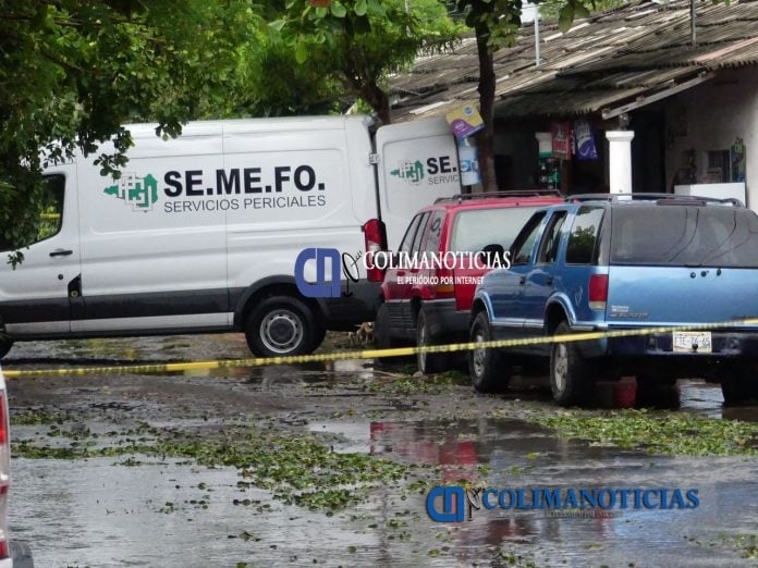 Ejecutan a un hombre dentro de un negocio en la colonia Unión