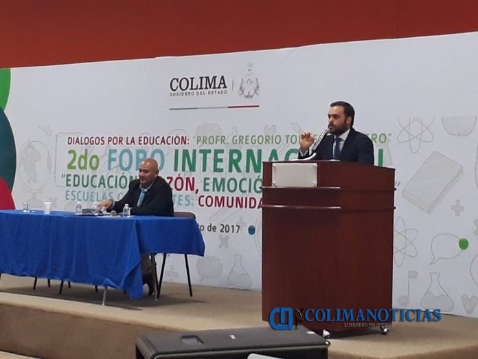 Más de 3 mil docentes participan en Foro Internacional de Educación