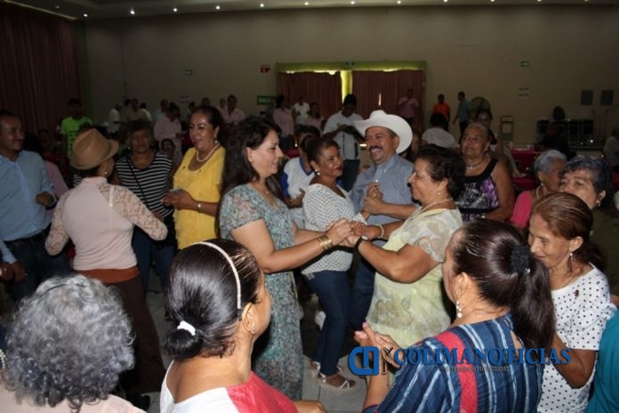 adulto mayor festejo