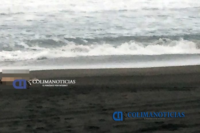 cadaver en playa