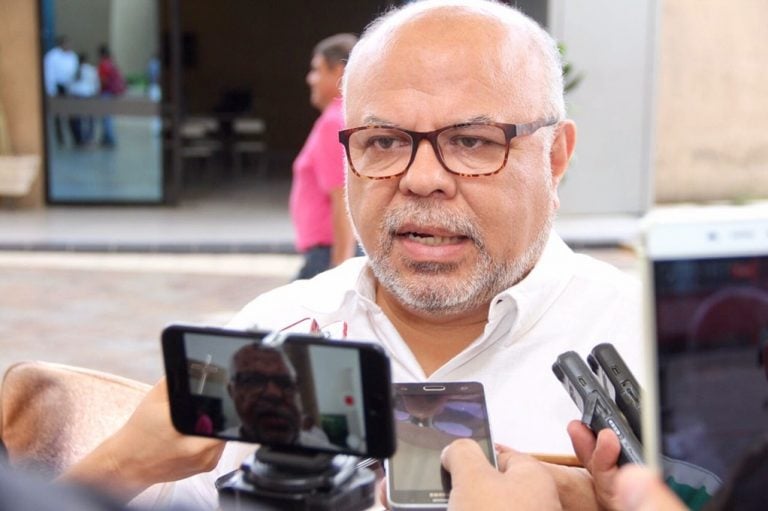 Colima, de los Estados con mejores condiciones en sus planteles: Hernández Rosas