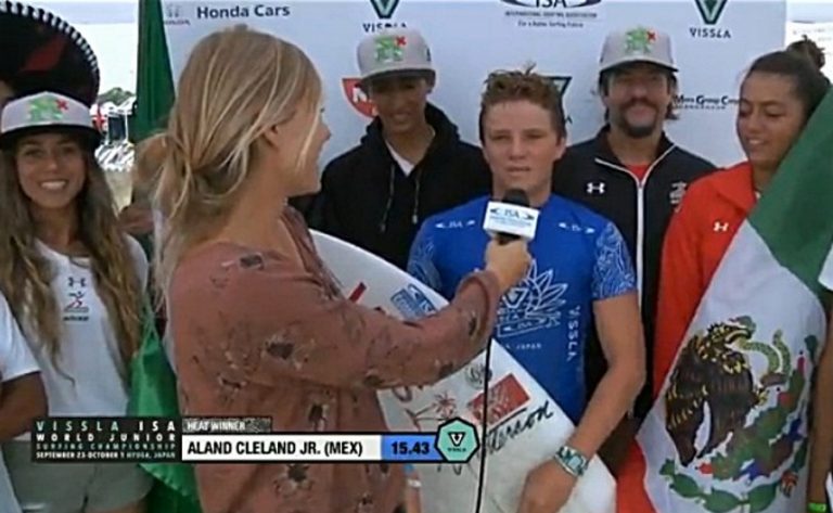 Alan George Cleland Jr., en tercera ronda del Mundial de Surfing