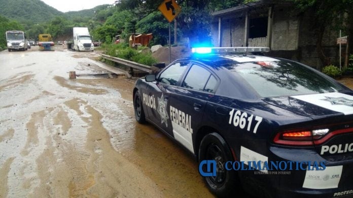 Policia Federal recorre zonas afectadas en carreteras por lluvias