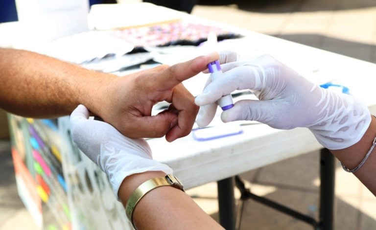 Proporciona Salud tratamiento gratuito a pacientes con VIH