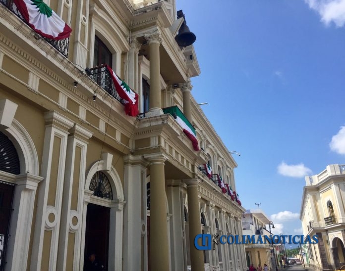 palacio de gobierno colima mes patrio