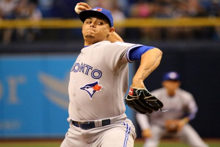 Roberto Osuna cierra campaña con 39 salvamentos