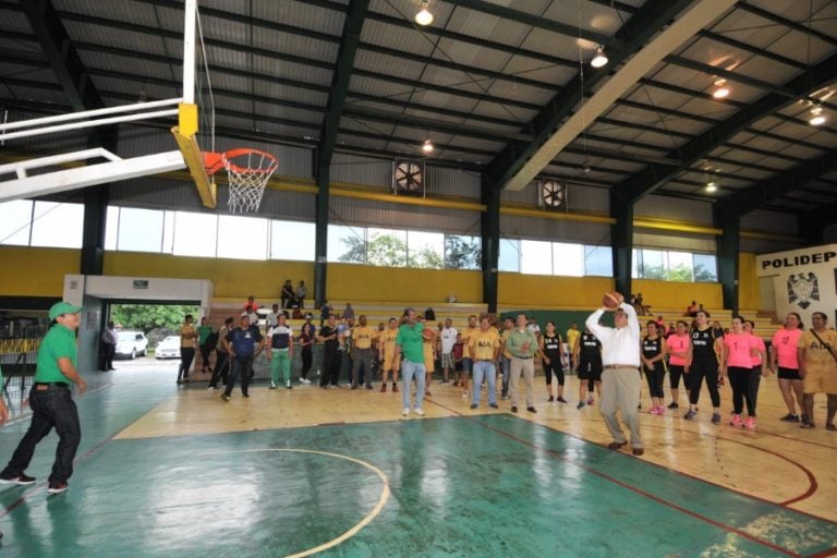 Inaugura rector edición 37 de los Juegos del SUTUC