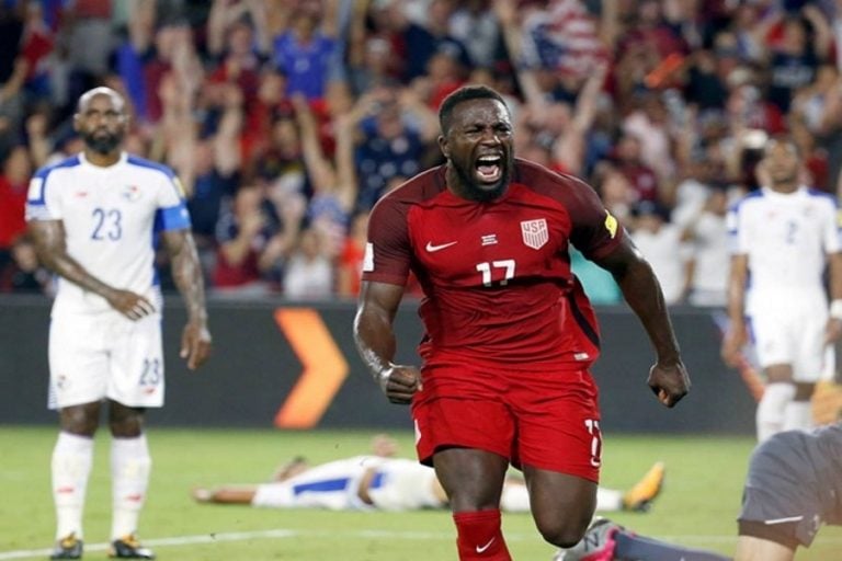 Estados Unidos goleando se acerca a Rusia 2018