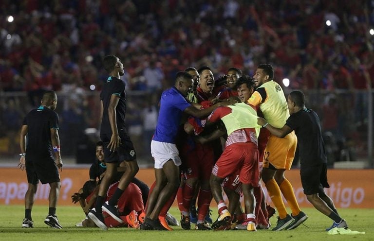 Panamá clasifica al Mundial por primera vez en su historia