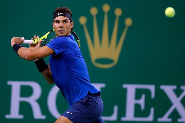 Nadal y Federer avanzan en el Masters de Shanghai