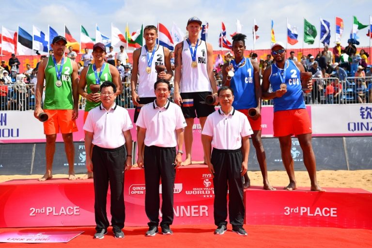 Juan Virgen y Lombardo Ontiveros, Plata en China