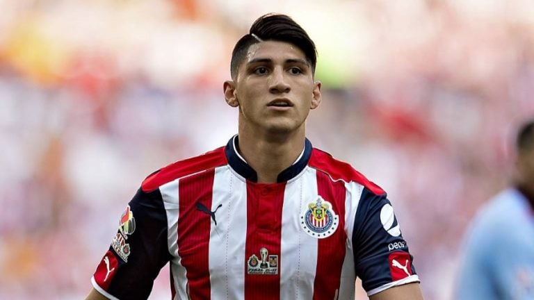 Pulido salió ileso y no iba al volante, explica Chivas