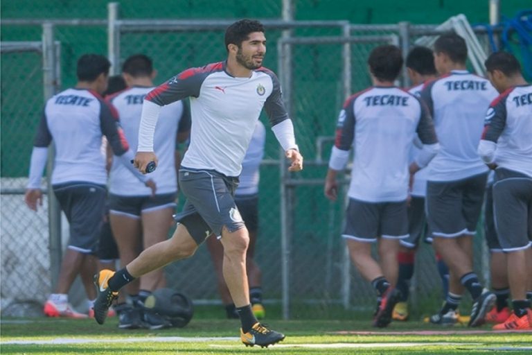 Chivas recupera a Pereira y Sánchez para el clásico tapatío