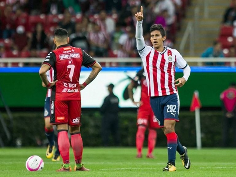 Canterano da a Chivas su primer triunfo de local