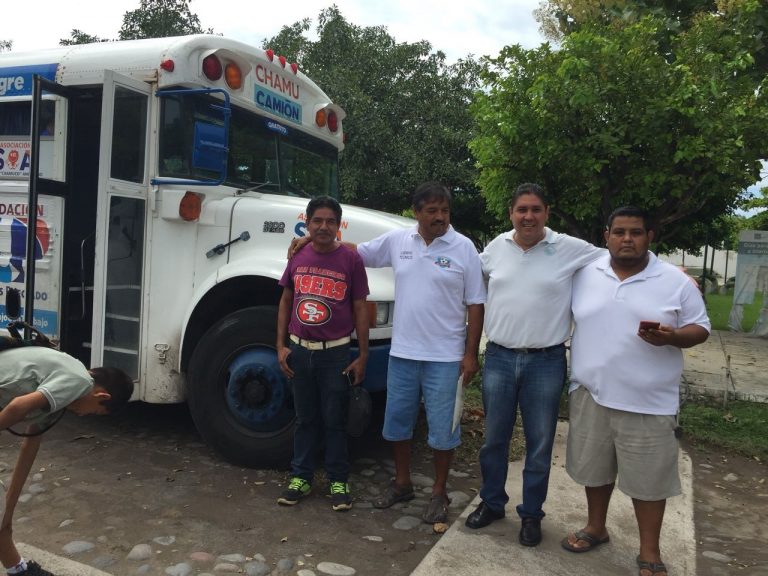 Compromiso real con el deporte en Armería, señala el empresario Héctor “Teto” Fierros