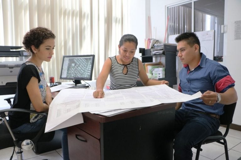 En la actual administración de Tecomán se han regularizado 13 ejidos y cinco colonias