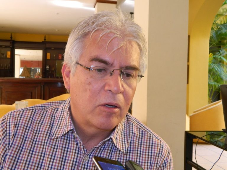 En delegaciones de la Cruz Roja individuos han querido ‘rematar’ a heridos