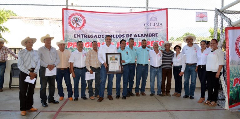 Ejidos de Minatitlán reconocen labor de Peña Colorada