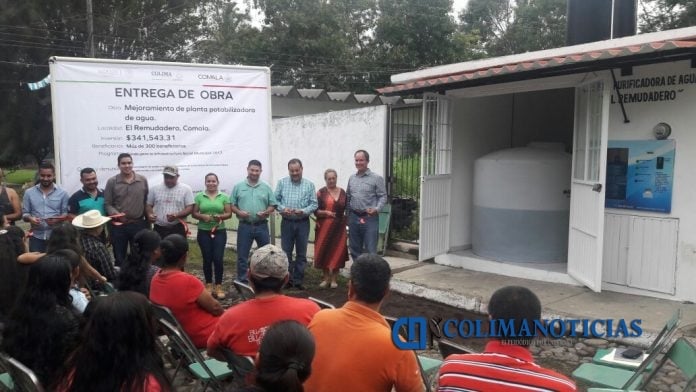 Entregan en comunidades de Comala dos plantas purificadoras de agua