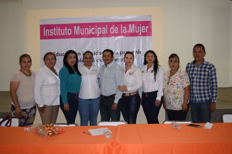 Aleida Ramos rinde su informe de labores al frente del Instituto Municipal de la Mujer en Ixtlahuacán