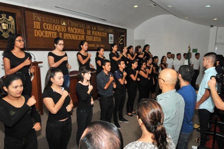 Inauguran Coloquio Internacional de Formación Docente e Innovación Educativa