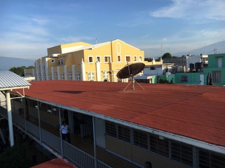 Incoifed atiende urgencia de escuelas primarias José María Morelos y Salvador Allende