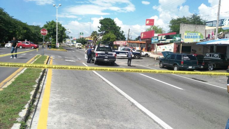 Matan a balazos a un hombre afuera de un taller de radiadores en Villa de Álvarez