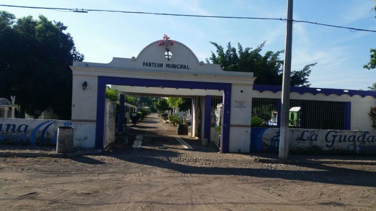En el Panteón Municipal de Armería instalarán caja receptora de impuestos