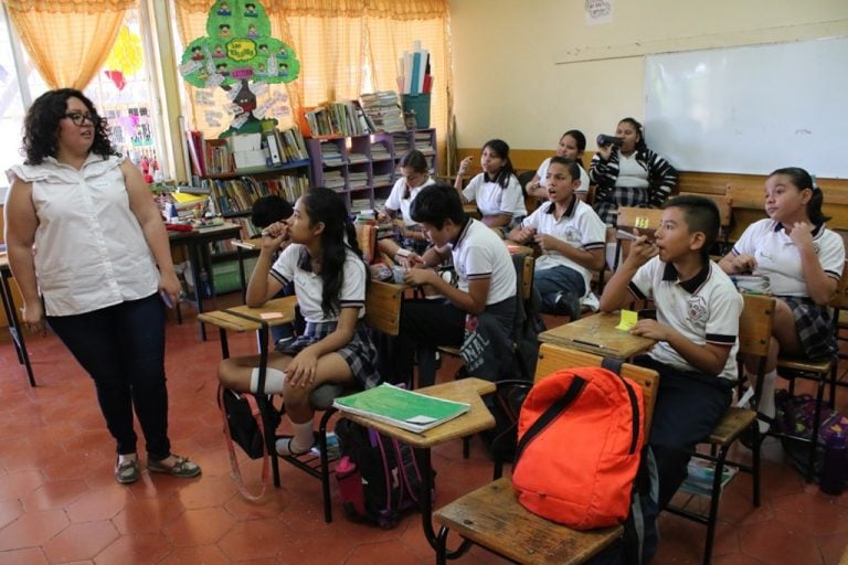 Cabildo capitalino convoca a la presea “Prof. Jorge Castell Guerrero”, reconocimiento al mérito docente