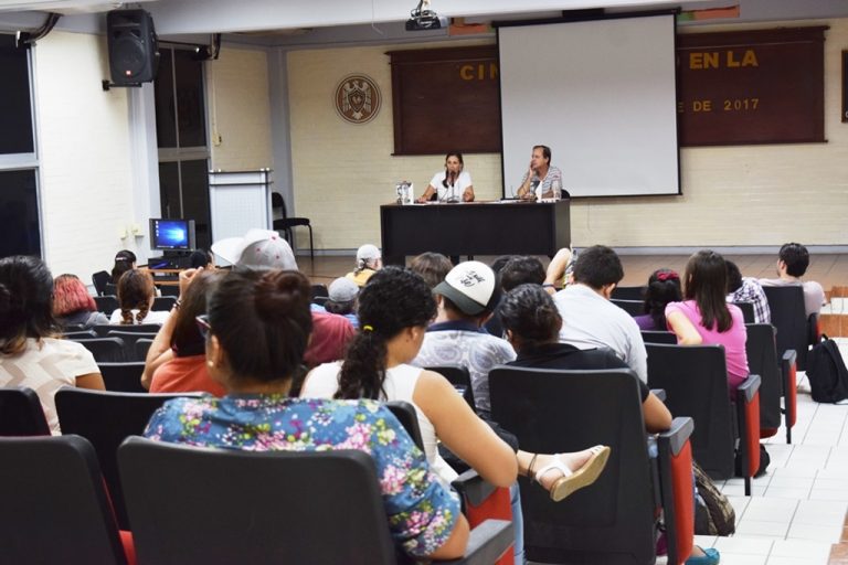 Presentan libro -Curiel- sobre personaje clave en la cinematografía nacional