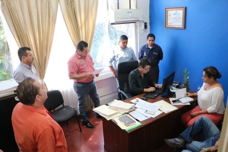 Proceden contra Alejandro Flores; ya no le pagará el Ayuntamiento