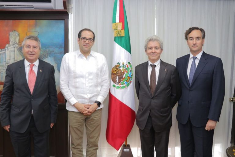 Recibe JIPS visita de cortesía de Embajador de Suiza en México