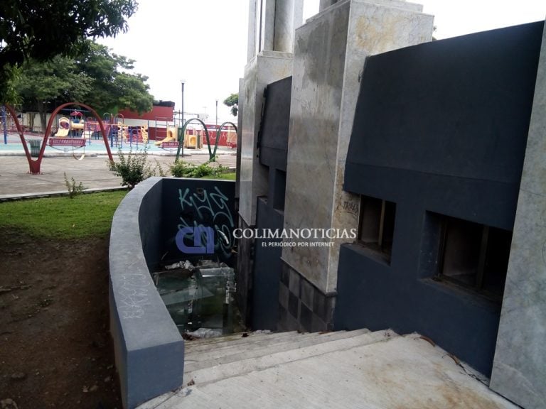 Se drogan en el Mausoleo de la Rotonda, en la Piedra Lisa; denuncian