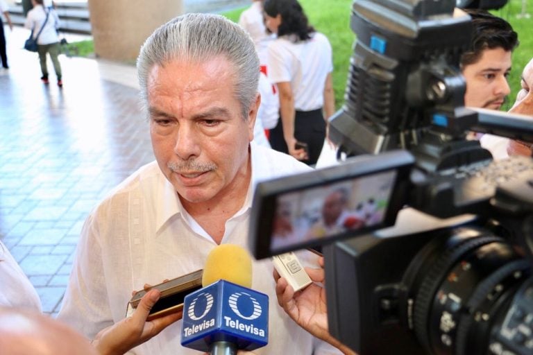 No habrá ‘puente’ en el próximo fin de semana: Flores Merlo