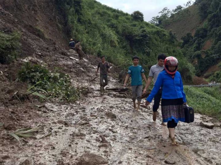 54 muertos y 39 desaparecidos en Vietnam por intensas lluvias