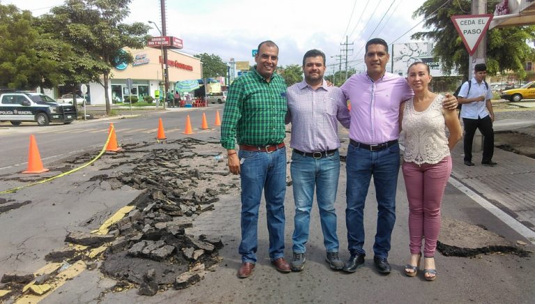 Héctor Magaña gestionará incentivos para comerciantes afectados por obra mal hecha en Avenida Ayuntamiento
